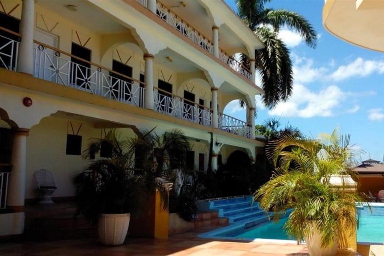 Grandiosa Hotel Бухта Монтего Экстерьер фото