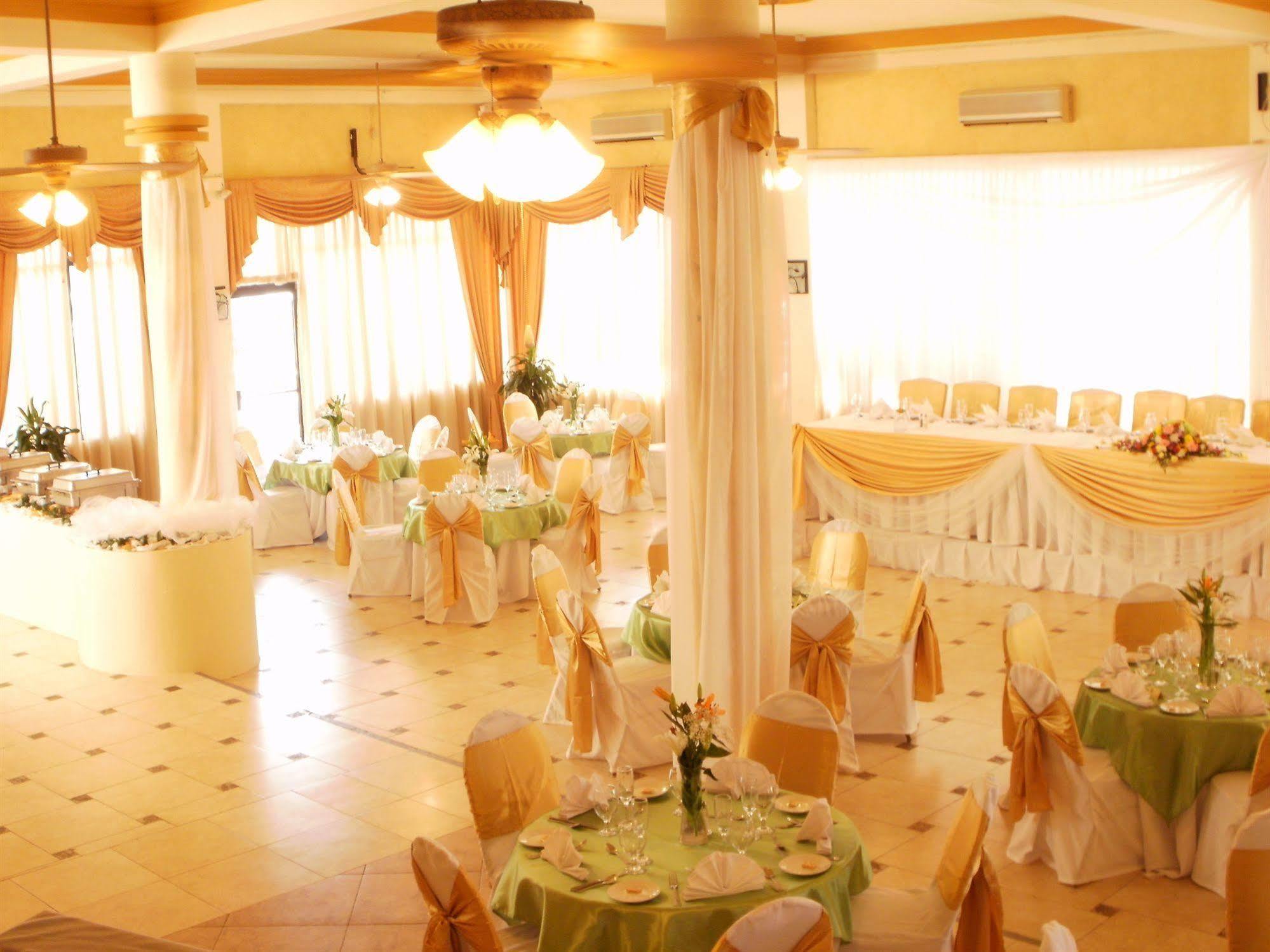 Grandiosa Hotel Бухта Монтего Экстерьер фото
